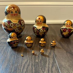 Matryoshka Russian Nesting Dolls Set
